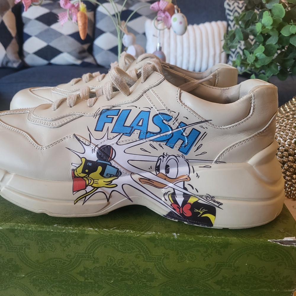 Gucci Flash Disney Mens Cream Donald Duck 'Flash' Graphic Sneakers